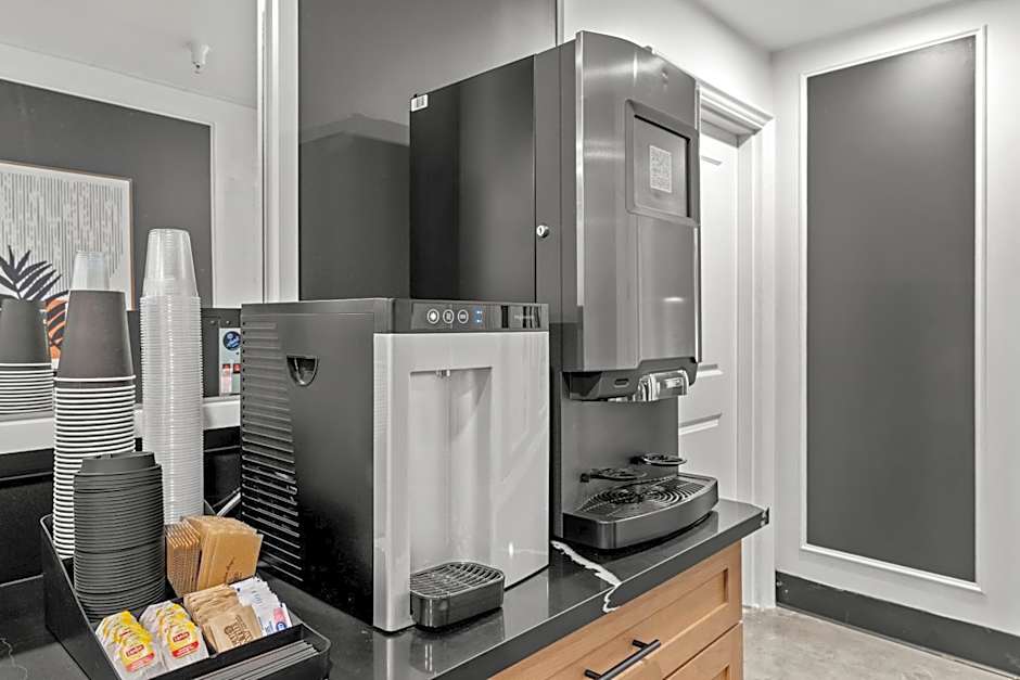 Hollywood Le Bon Hotel