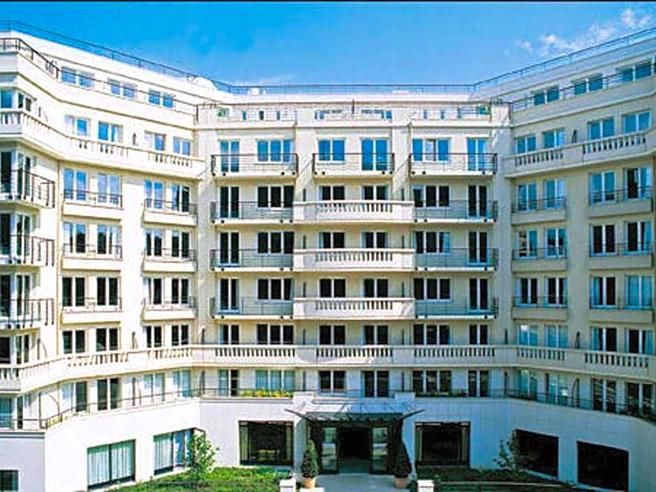ALTAMIRA (Paris Expo - Porte de Versailles)