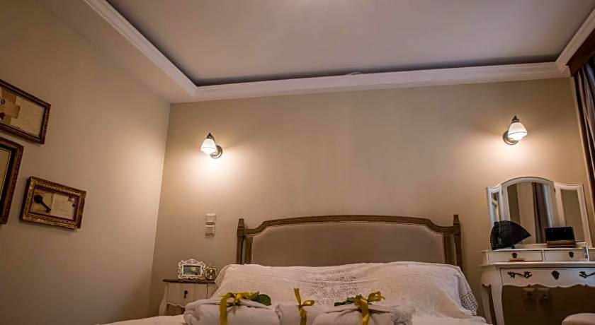 Kyria Boutique House