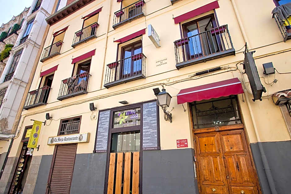 Hostal La Casa de La Plaza