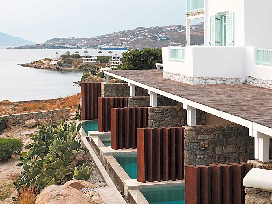 Bill & Coo Suites And Lounge