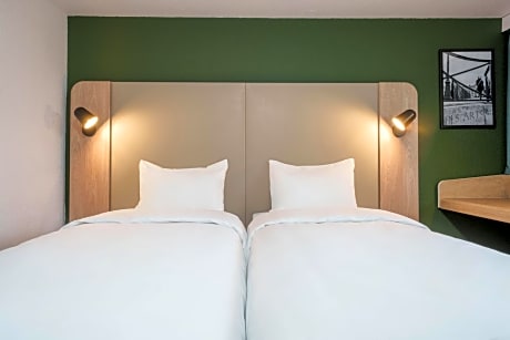 Standard Room - 2 Single Beds