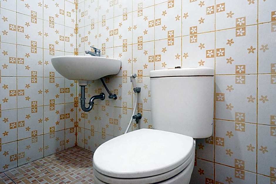 Urbanview Hotel Platinum Parepare