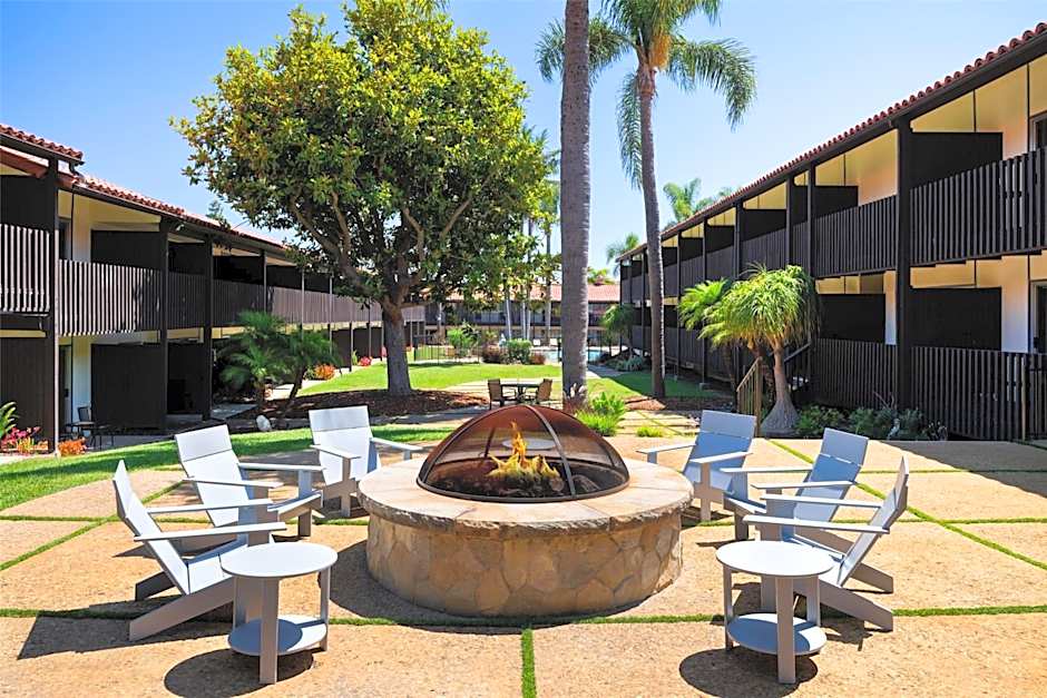 Best Western Plus Pepper Tree Inn