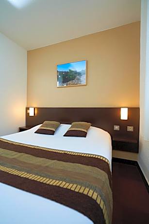 Double Room with 1 Double Bed