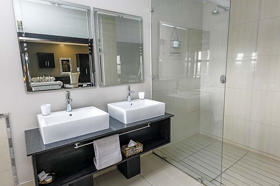 Altissimo Symphony Guesthouse