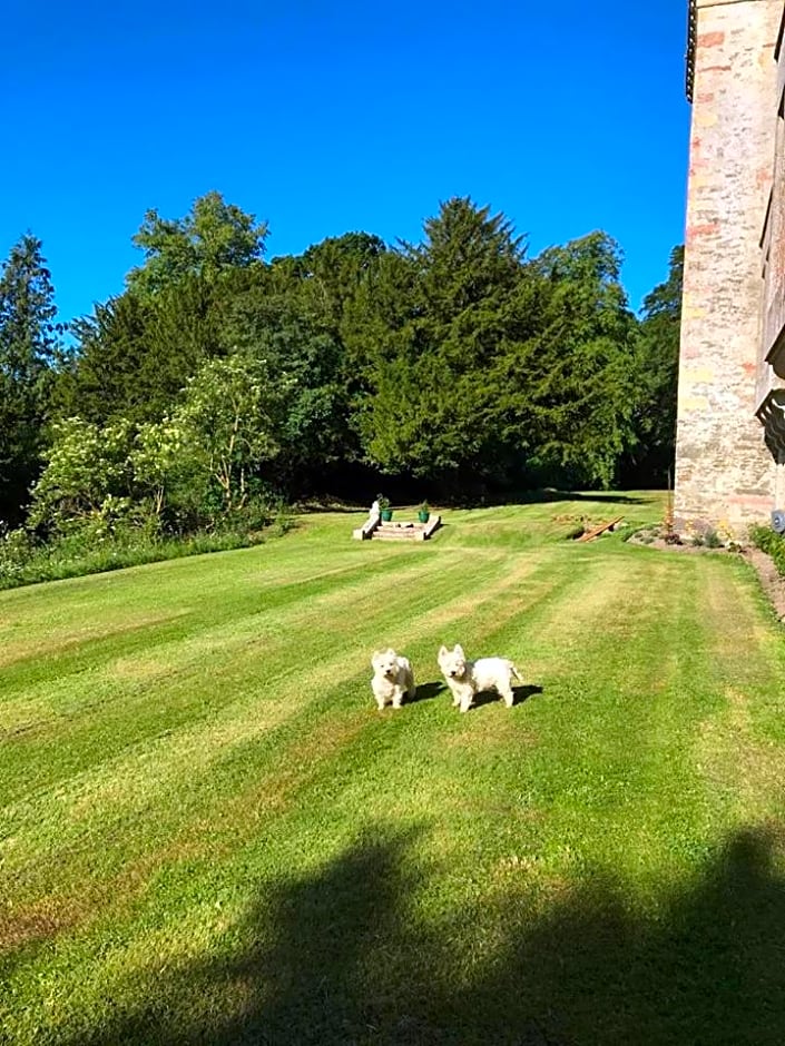 Branxholme Castle (Bed & Breakfast)