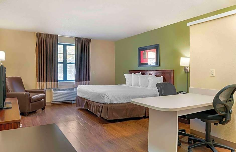 Extended Stay America Suites - Detroit - Novi - Haggerty Road