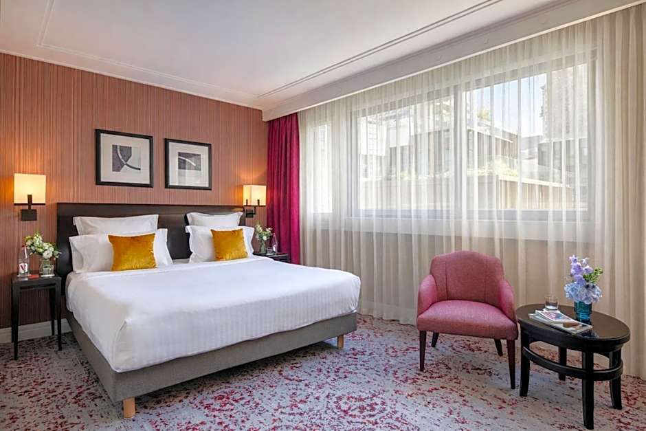 Photo 1 of 7 of Deluxe 1 King Bed