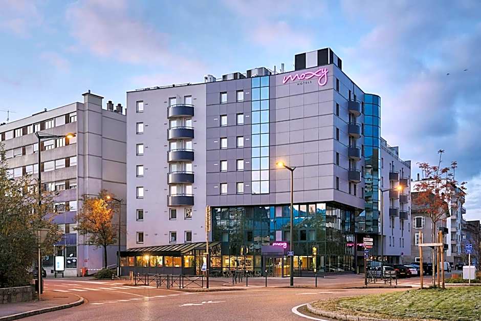 Moxy Annecy