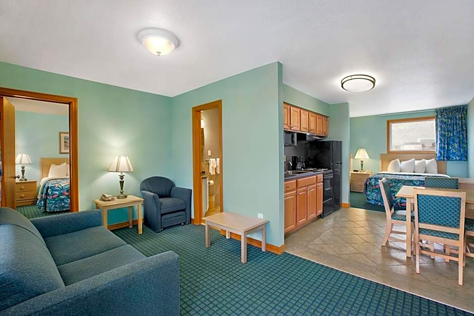 Mariner Inn And Suites