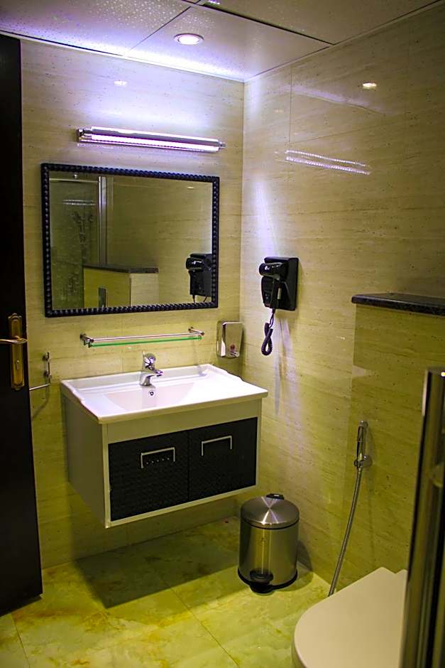 Qaser Al-Sultan Hotel Suites