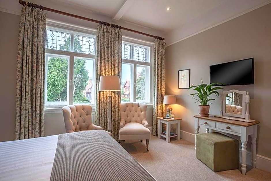 The Five Arrows Hotel