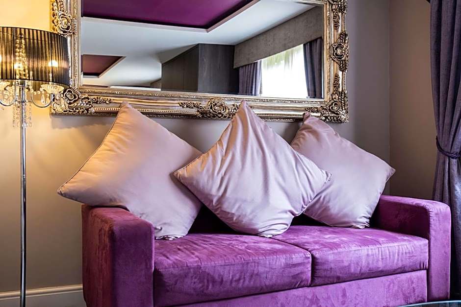 Holiday Inn Newcastle South by IHG