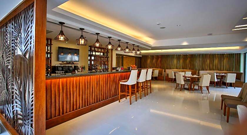 Best Western Plus The Ivywall Hotel - Palawan