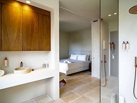 Open Sky Suite with Terrace and Sea Views