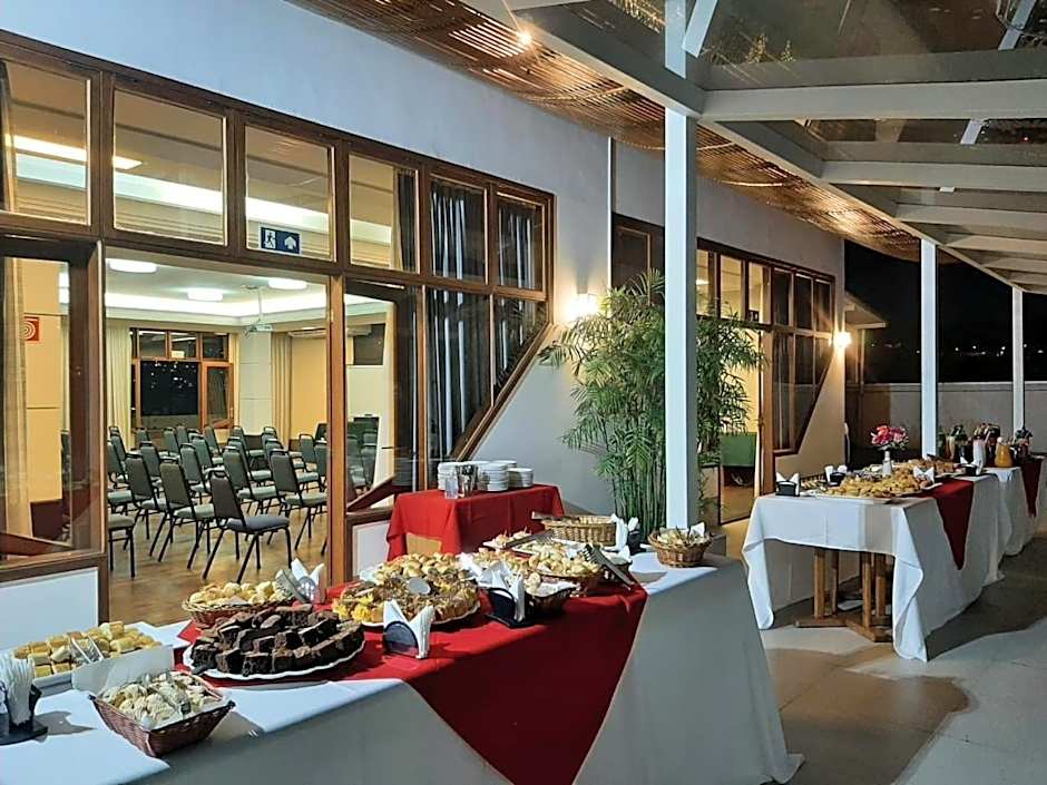 Serrano Residencial Hotel