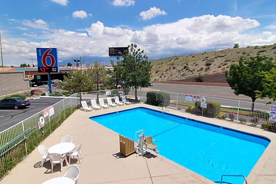 Motel 6-Albuquerque, NM - Midtown