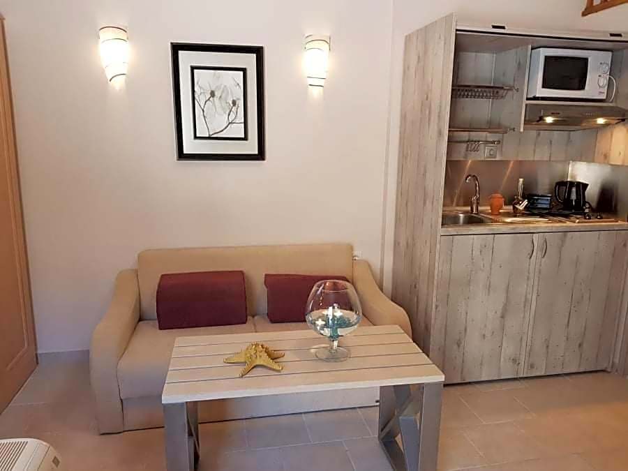 Arginonta Beach Apartments