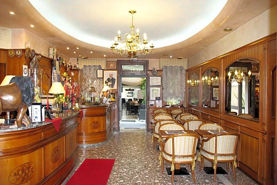 Park Hotel Villa Leon d'Oro
