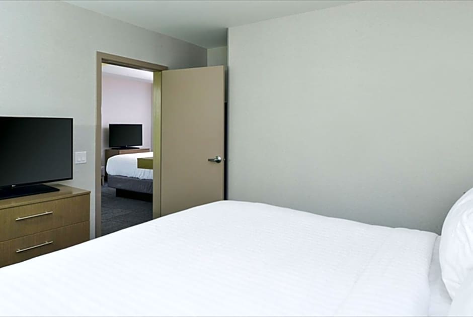 Holiday Inn Express & Suites Shippensburg