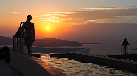 Grand Cave Villas with Plunge Pool & Caldera View