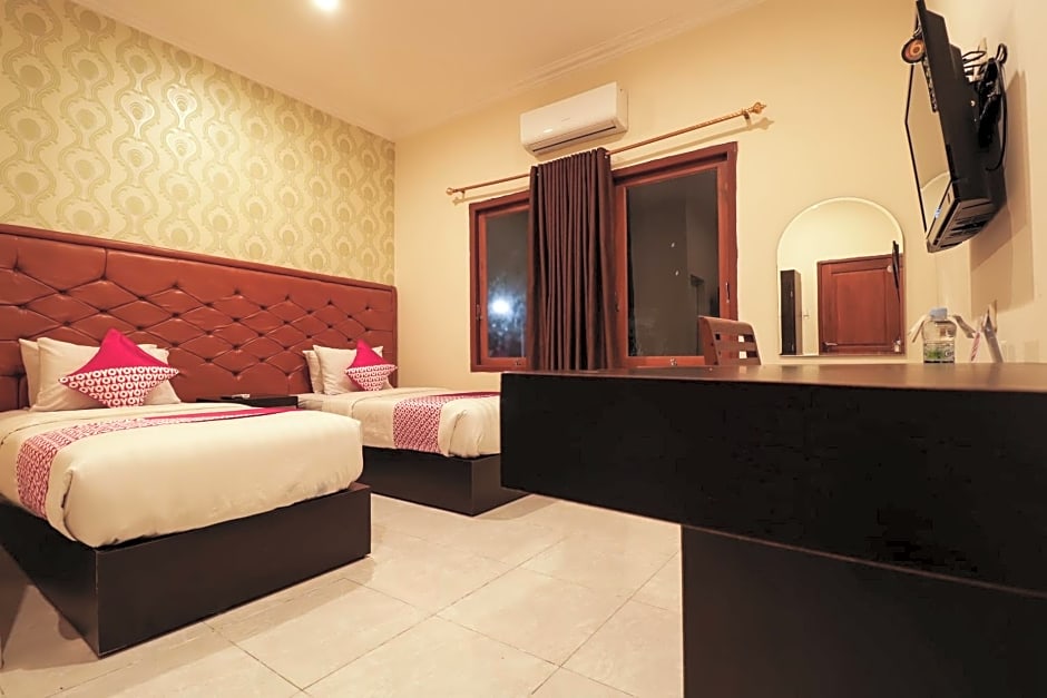 OYO 1117 New Garuda Hotel