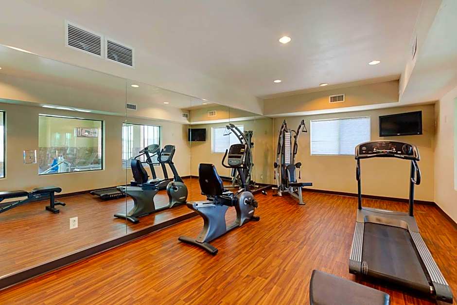 Comfort Inn & Suites Page at Lake Powell