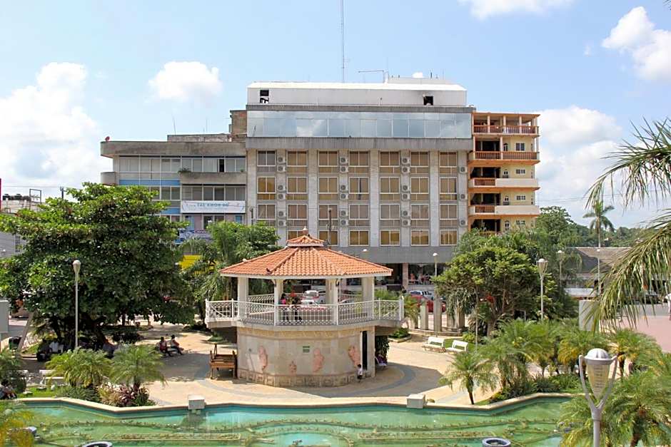 May Palace Hotel