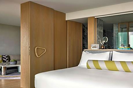 W Penthouse 3 Bedrooms, Larger Apartment, Ocean view, Balcony, Plunge pool, Roof Top Terrace