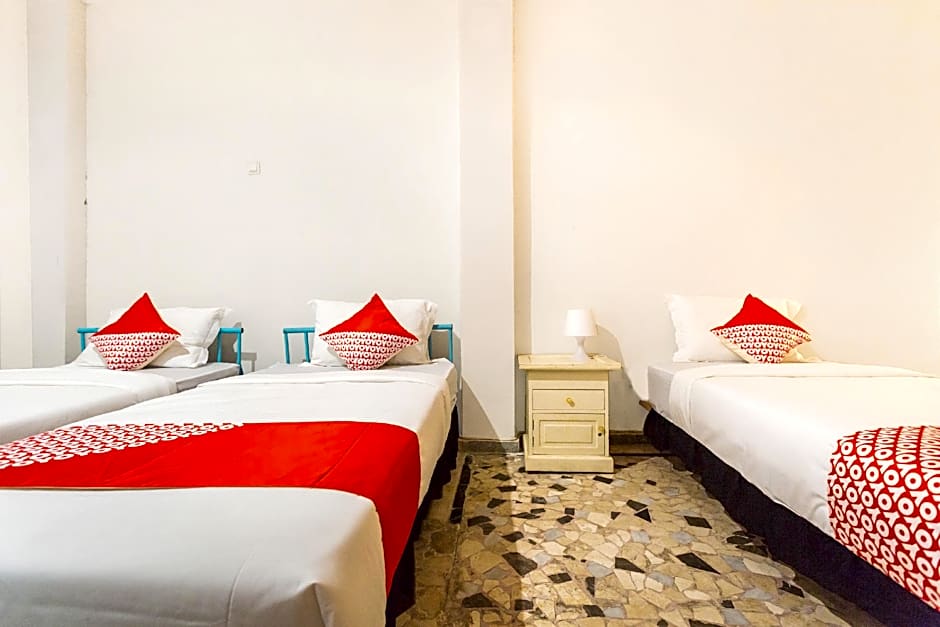 RedDoorz near RSUD Kota Mataram