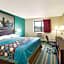 Super 8 by Wyndham Pittsburgh PA Airport/University Area