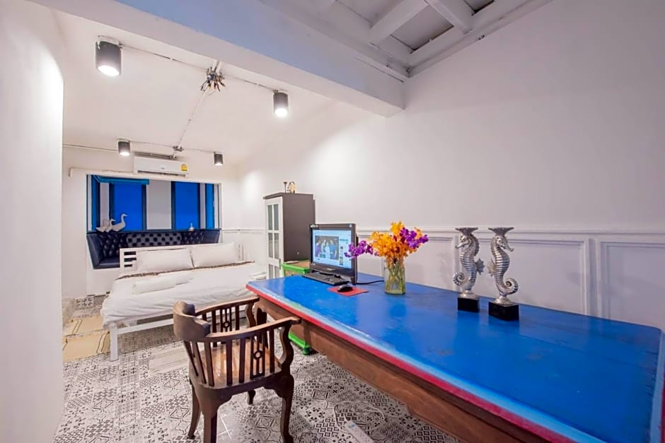 Elixir Hostel Bangkok