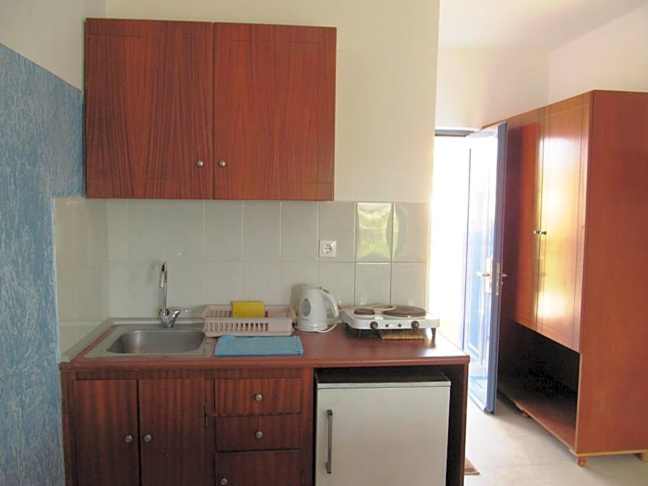 Paraschos Studios Kos