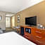 Comfort Inn & Suites Logan International Airport