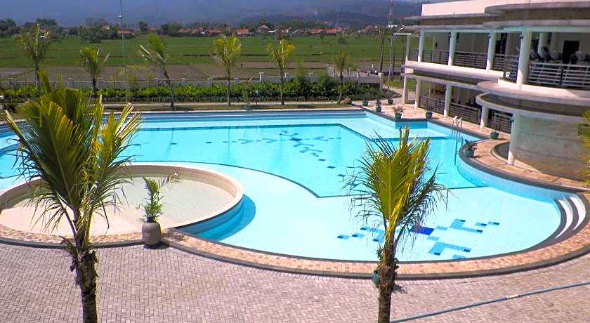 Sutan Raja Hotel And Convention Centre