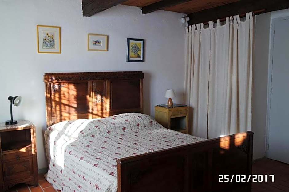 Mas Grimaud Chambres D'hotes Familiales – Eygalières, NY