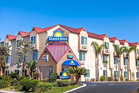 Days Inn by Wyndham Carlsbad