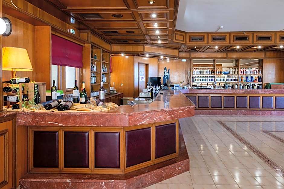Mare Blue Hotel