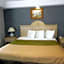 Village Inn & Suites - Smithville