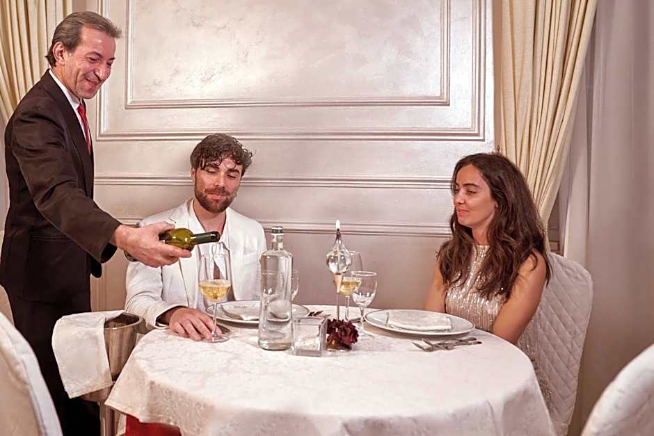 Amsterdam Suite Hotel & SPA