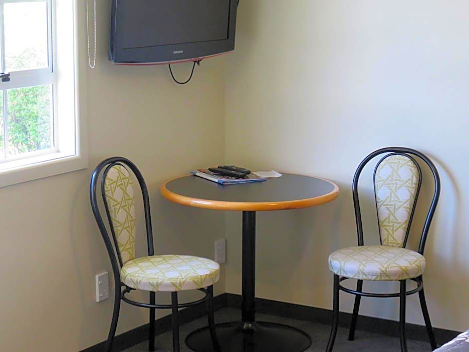 Admirals Motor Lodge