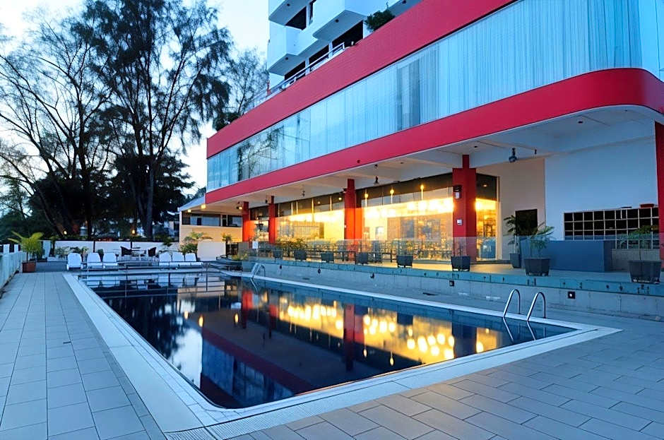 Hotel Sentral Seaview @ ​Beachfront