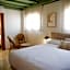 Rooms by JovA
