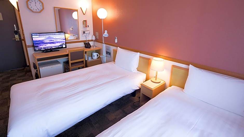 Toyoko Inn Himeji-Eki Shinkansen Minami-Guchi