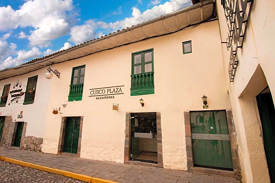 Cusco Plaza Nazarenas