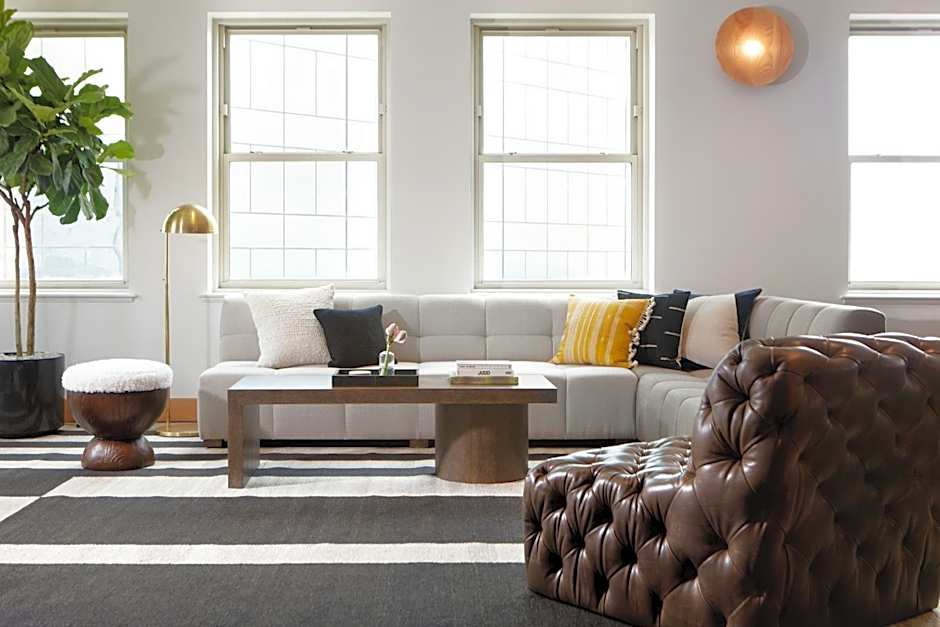 Kimpton Harper Hotel By IHG