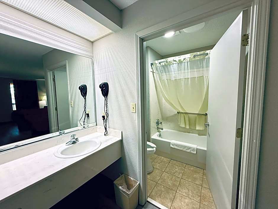 Luxury Inn & Suites