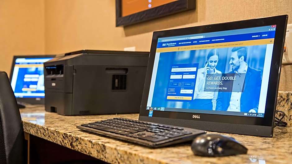 Best Western Plus Lincoln Inn & Suites