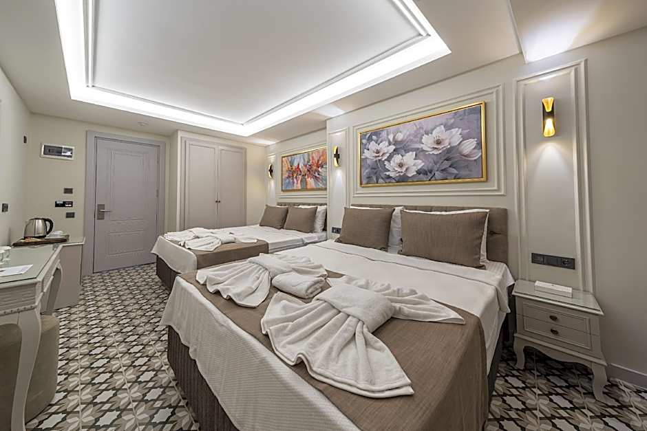 PERALUNA PREMIUM HOTEL